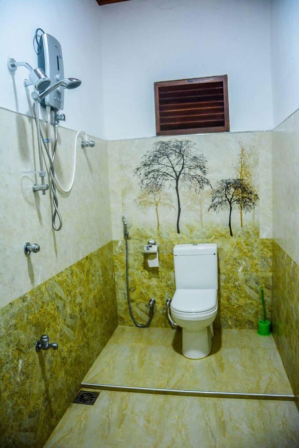 Shehani Beach Bungalow Tangalle Exterior photo