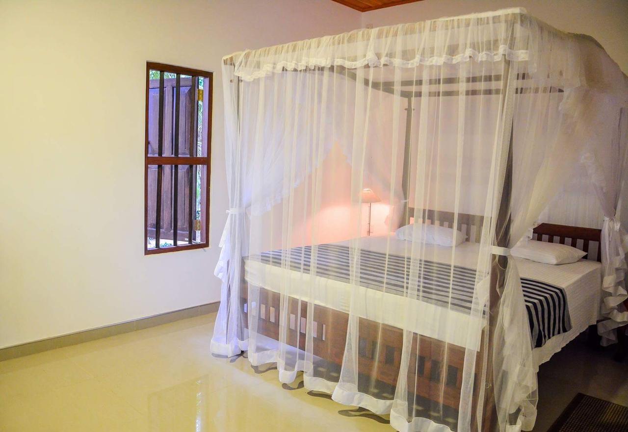 Shehani Beach Bungalow Tangalle Exterior photo